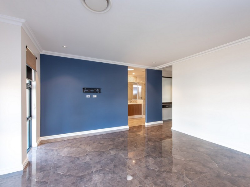 111 Barbarossa Drive, Caversham WA 6055
