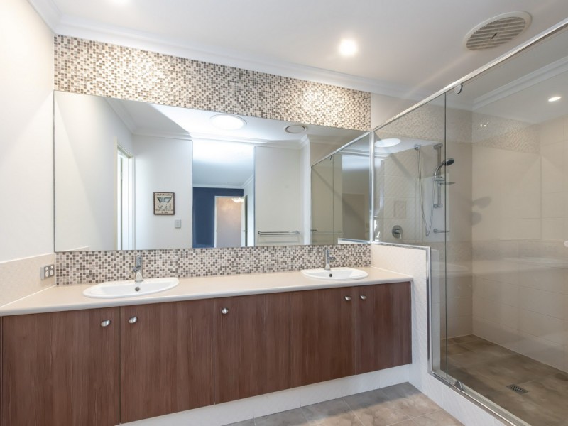 111 Barbarossa Drive, Caversham WA 6055