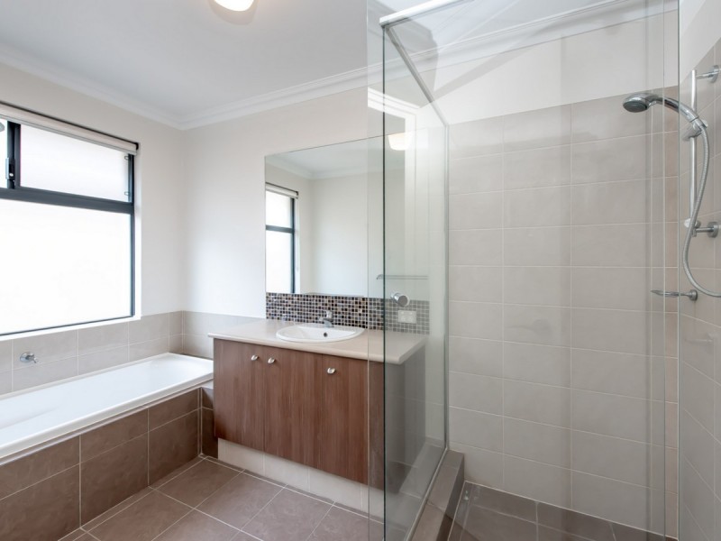 111 Barbarossa Drive, Caversham WA 6055