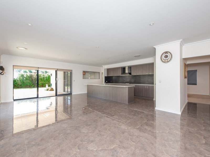 111 Barbarossa Drive, Caversham WA 6055