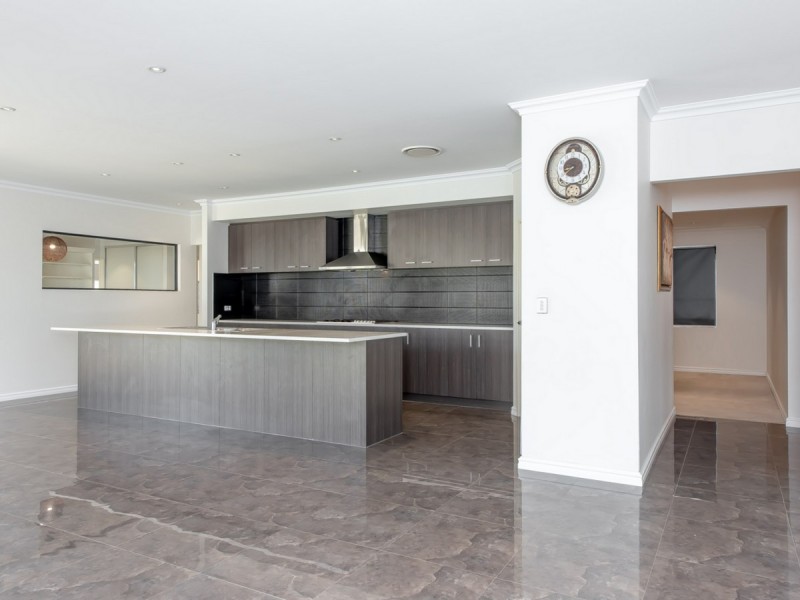 111 Barbarossa Drive, Caversham WA 6055