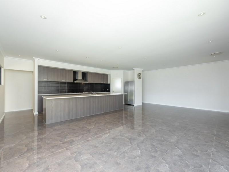 111 Barbarossa Drive, Caversham WA 6055