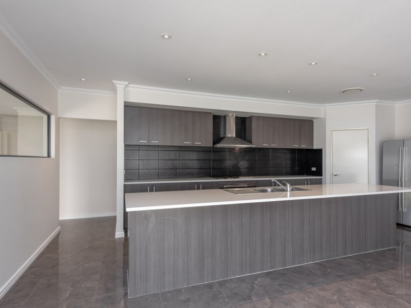 111 Barbarossa Drive, Caversham WA 6055