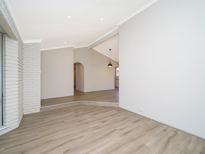 49 Leonard Way, Spearwood WA 6163