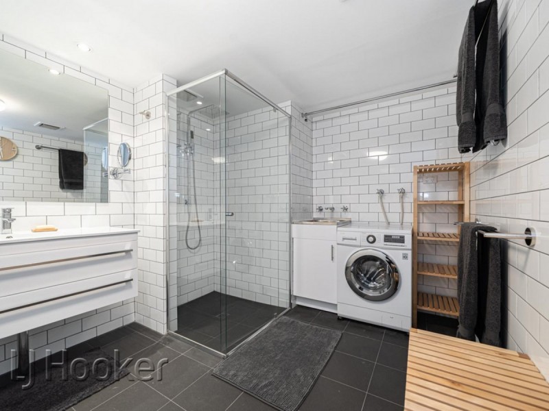 32/170 Adelaide Terrace, East Perth WA 6004