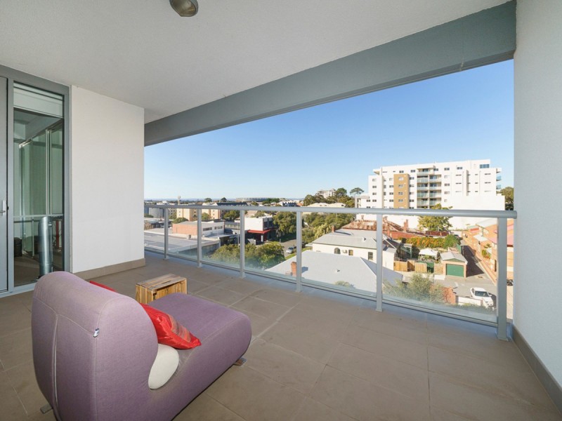61/43 Wickham Street, East Perth WA 6004