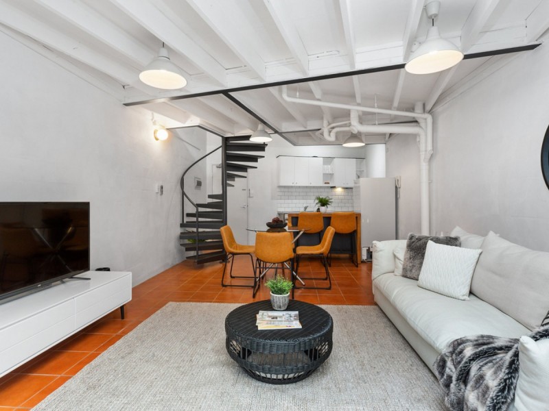 8 Little Saunders Street, East Perth WA 6004