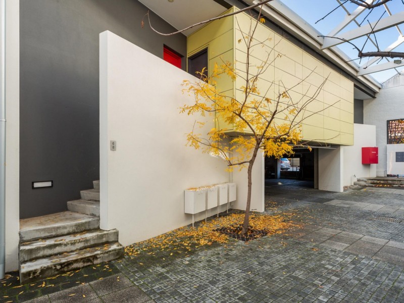 8 Little Saunders Street, East Perth WA 6004