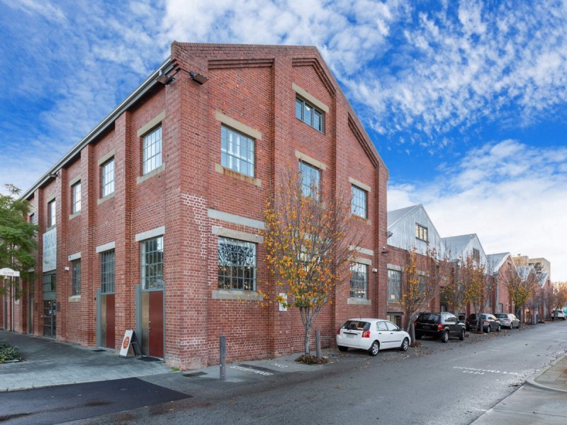 8 Little Saunders Street, East Perth WA 6004