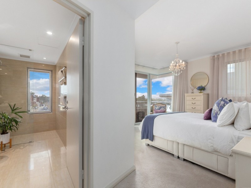 22/1 Henry Lawson Walk, East Perth WA 6004