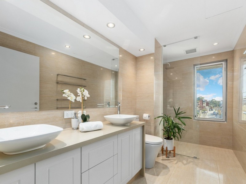 22/1 Henry Lawson Walk, East Perth WA 6004