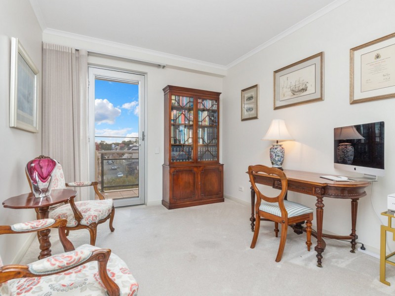 22/1 Henry Lawson Walk, East Perth WA 6004