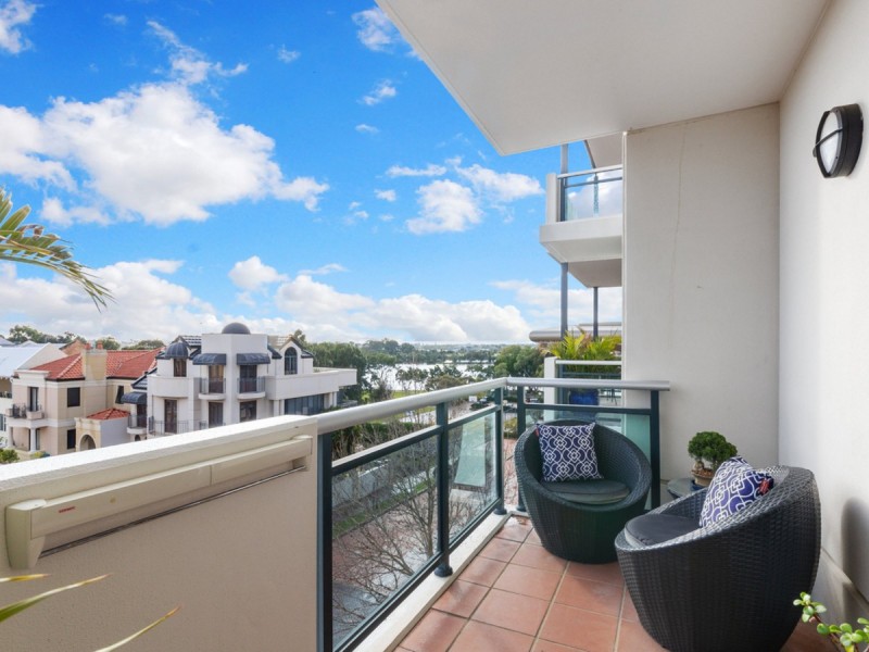 22/1 Henry Lawson Walk, East Perth WA 6004