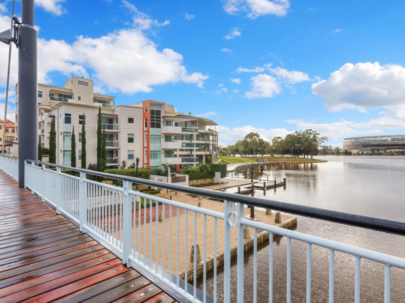 22/1 Henry Lawson Walk, East Perth WA 6004