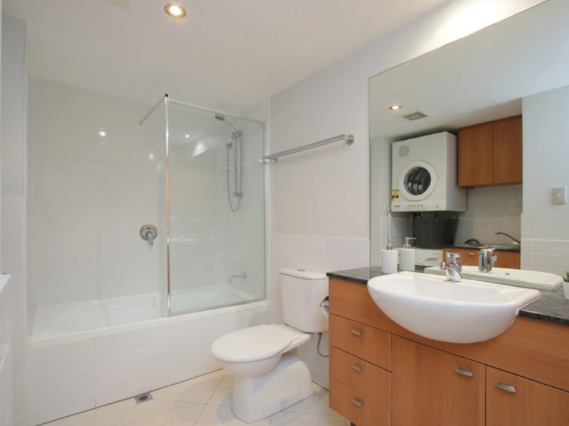 85/131 Adelaide Terrace, East Perth WA 6004