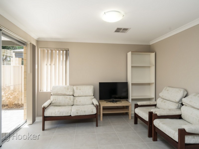 16B Central Terrace, Beckenham WA 6107