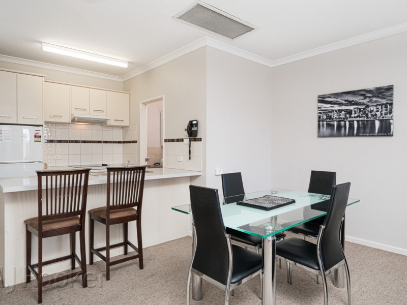 39/11 Regal Place, East Perth WA 6004