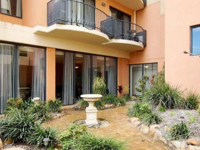 39/11 Regal Place, East Perth WA 6004