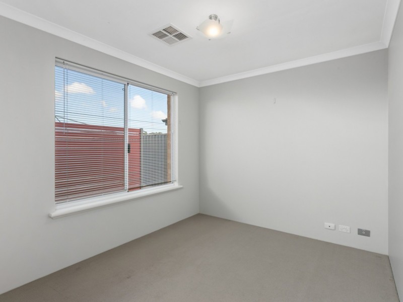 16 Bagatelle Road, Landsdale WA 6065