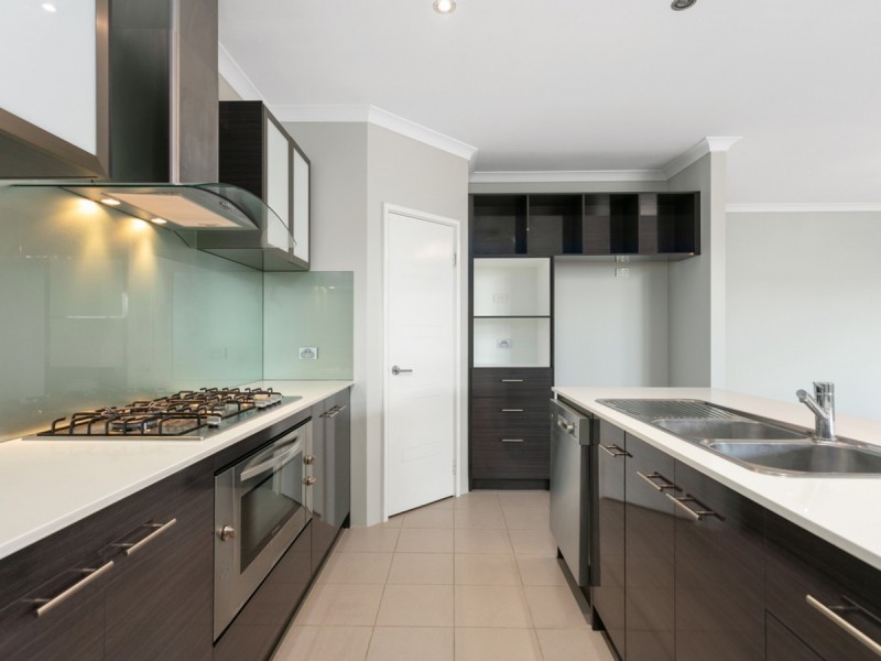 16 Bagatelle Road, Landsdale WA 6065