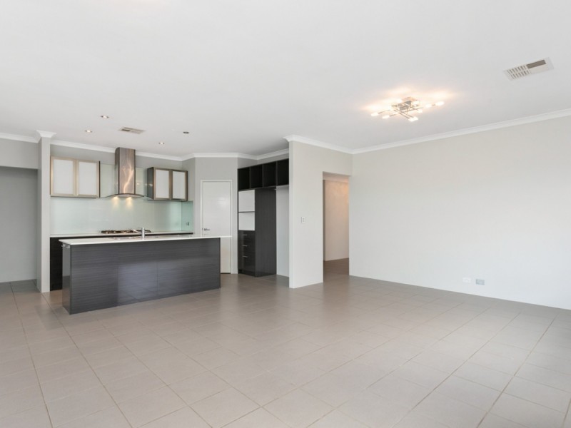 16 Bagatelle Road, Landsdale WA 6065