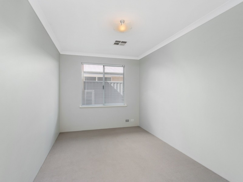 16 Bagatelle Road, Landsdale WA 6065