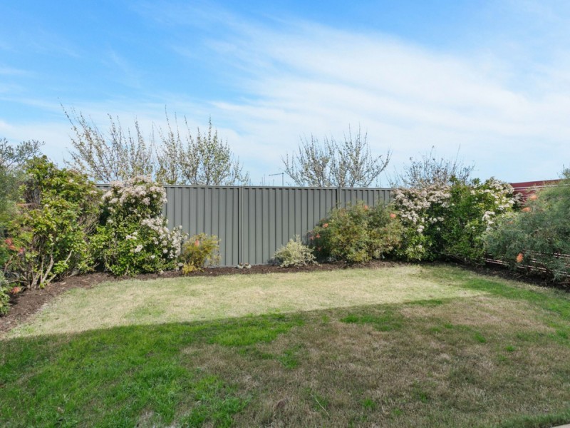 16 Bagatelle Road, Landsdale WA 6065