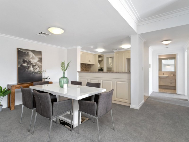 7/25 Haig Park Circle, East Perth WA 6004