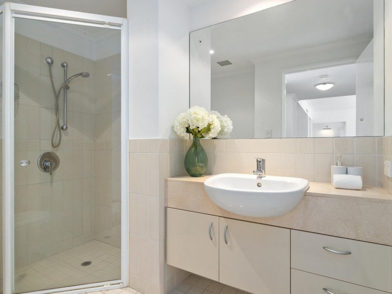 7/25 Haig Park Circle, East Perth WA 6004