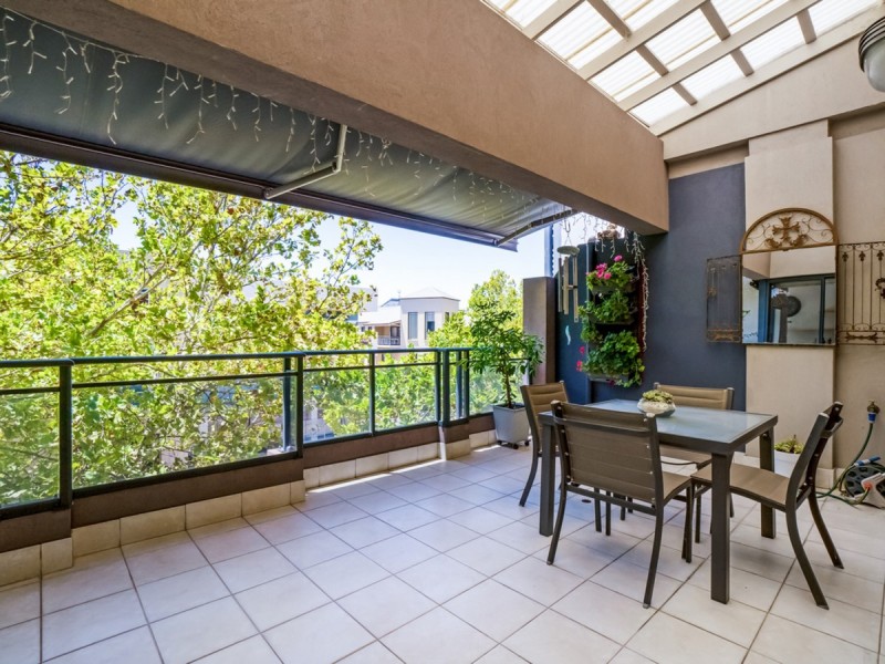 2/103 Royal Street, East Perth WA 6004
