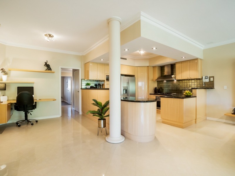 2/103 Royal Street, East Perth WA 6004