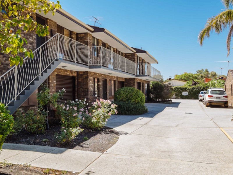 3/2 Waroonga Road, Nedlands WA 6009