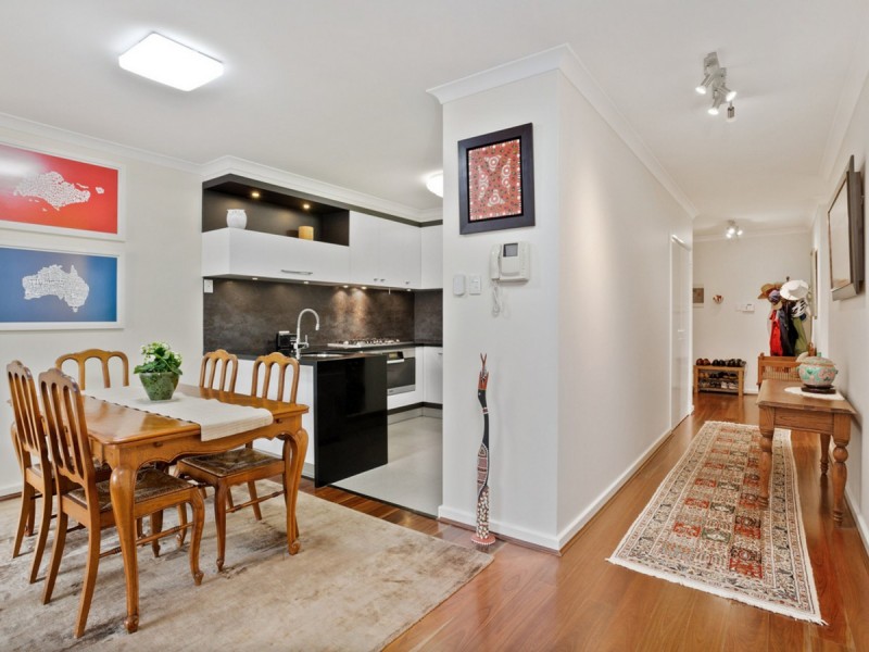 1/24 Constitution Street, East Perth WA 6004