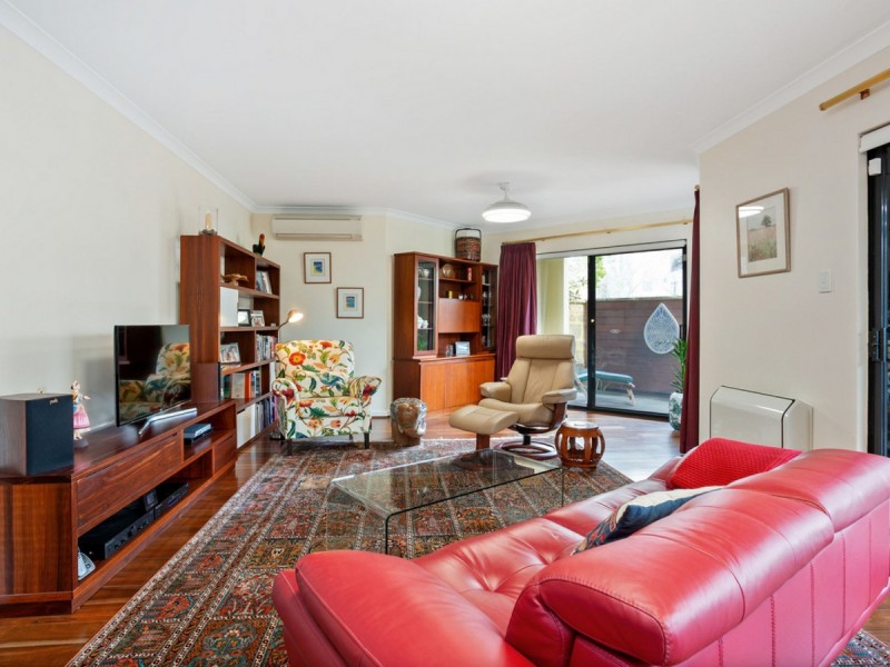 1/24 Constitution Street, East Perth WA 6004