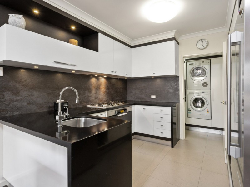 1/24 Constitution Street, East Perth WA 6004