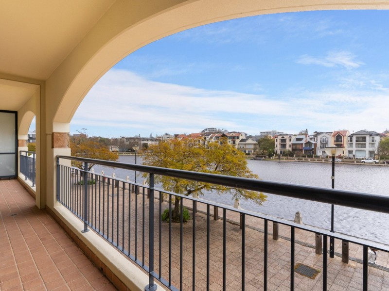 25/20 Royal Street, East Perth WA 6004