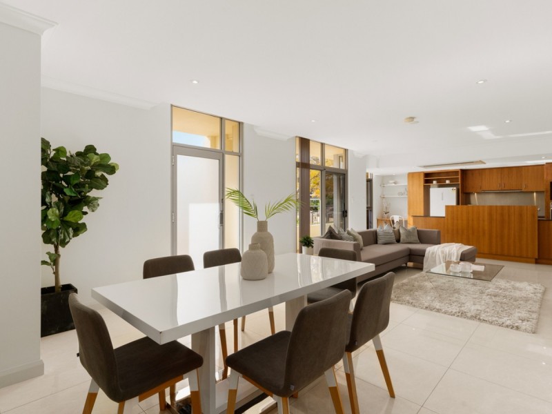 25/20 Royal Street, East Perth WA 6004