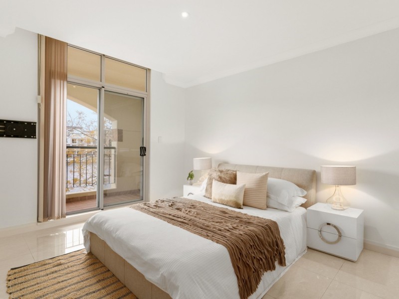 25/20 Royal Street, East Perth WA 6004