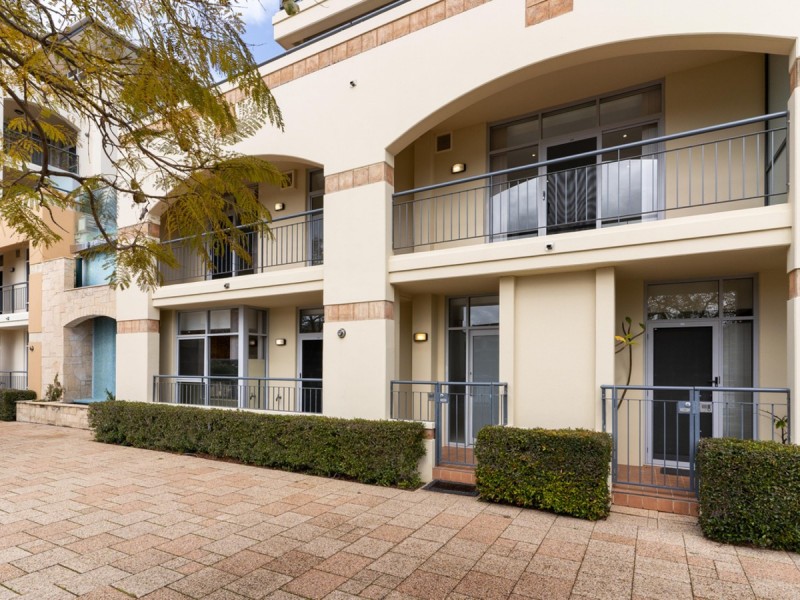 25/20 Royal Street, East Perth WA 6004