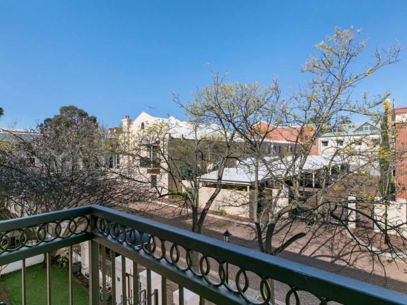 11 Little Shenton Lane, Northbridge WA 6003