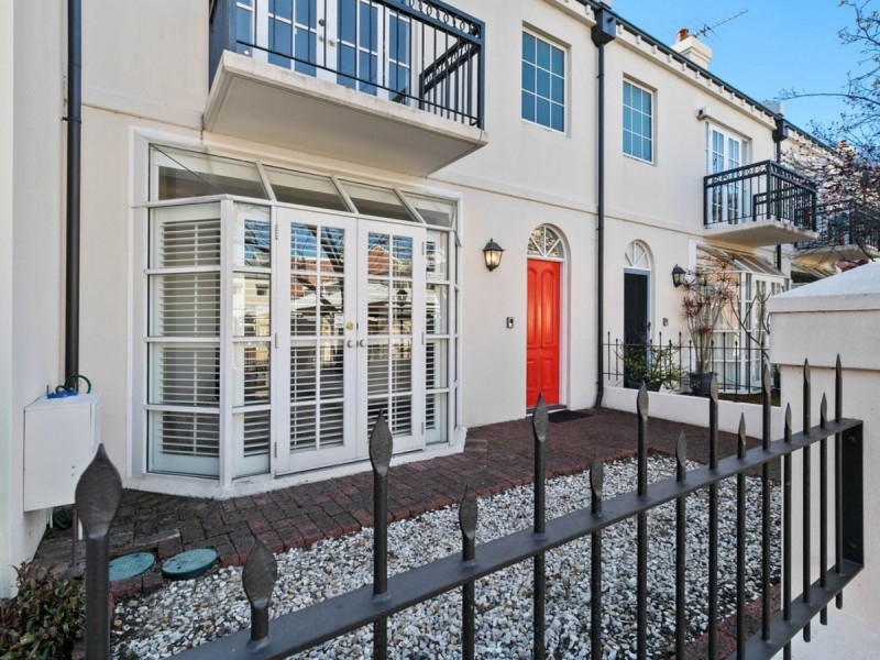 11 Little Shenton Lane, Northbridge WA 6003