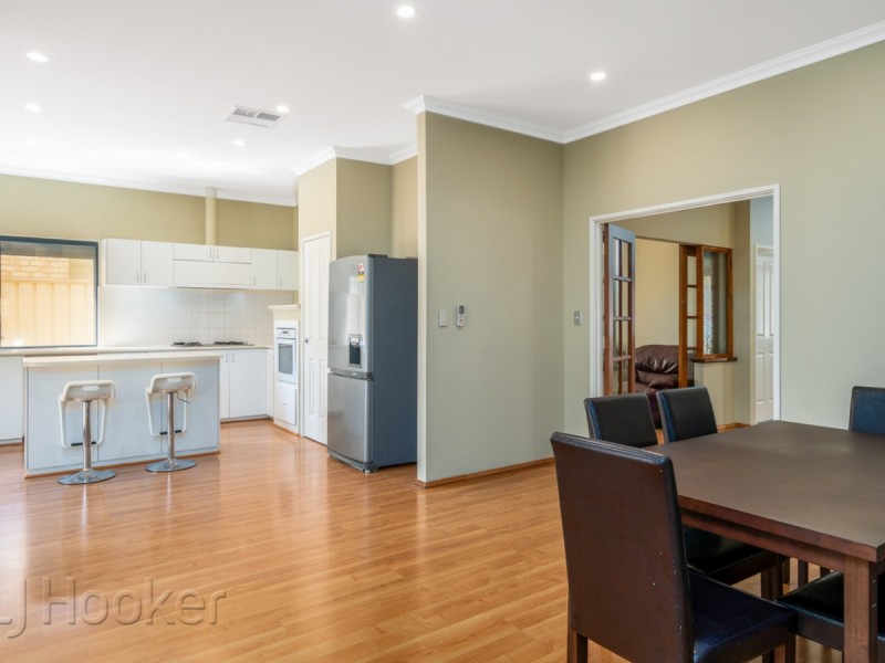 1/15 Queen Street, Bentley WA 6102