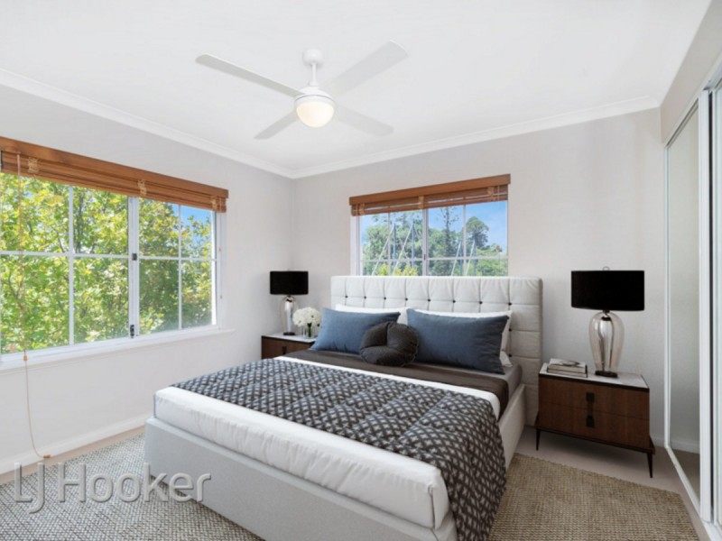 11/2 Henry Lawson Walk, East Perth WA 6004