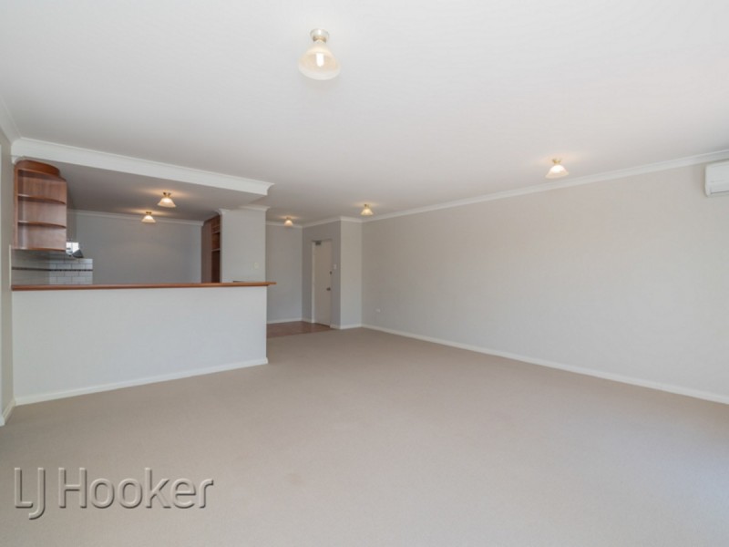 11/2 Henry Lawson Walk, East Perth WA 6004