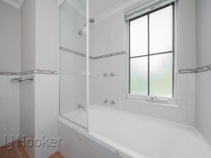 11/2 Henry Lawson Walk, East Perth WA 6004