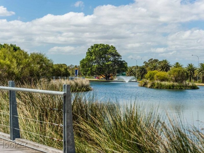 2/126 Terrace Road, Perth WA 6000