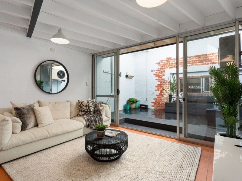 8 Little Saunders Street, East Perth WA 6004