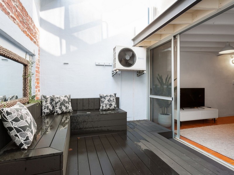 8 Little Saunders Street, East Perth WA 6004