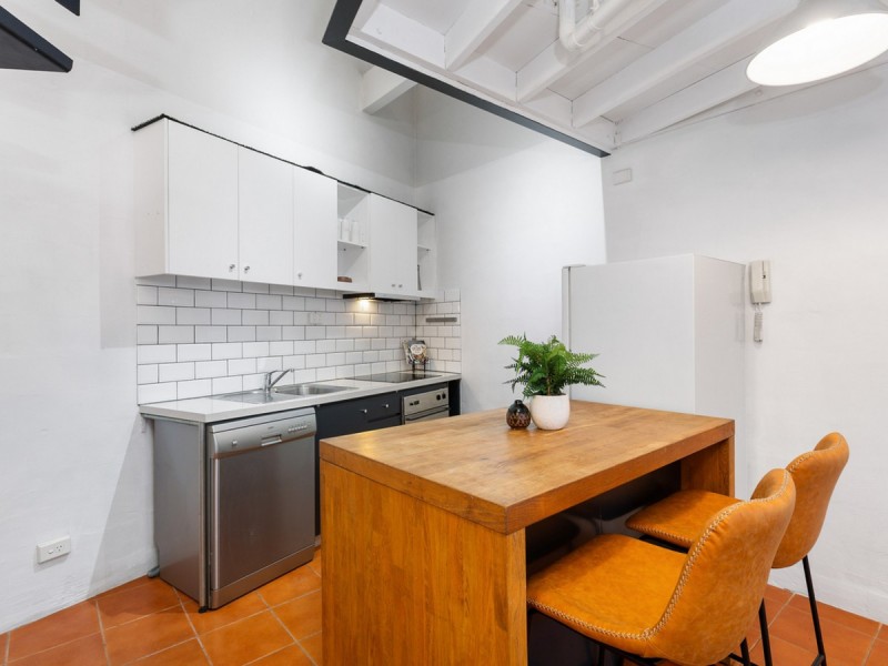 8 Little Saunders Street, East Perth WA 6004