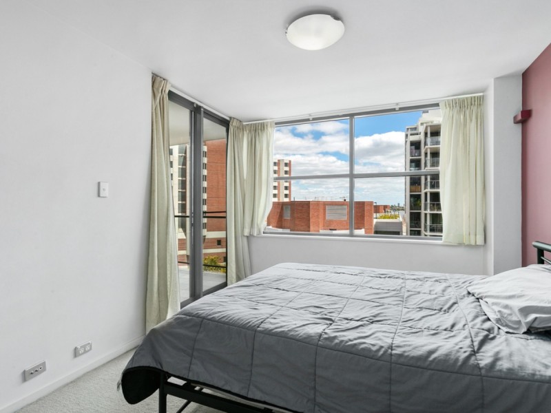 25/128 Adelaide Terrace, East Perth WA 6004